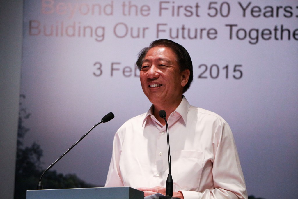 LOOKING TO THE FUTURE: Mr Teo paid tribute to the contributions of the Pioneer Generation while urging students to work for the future. PHOTO: TANG HAO