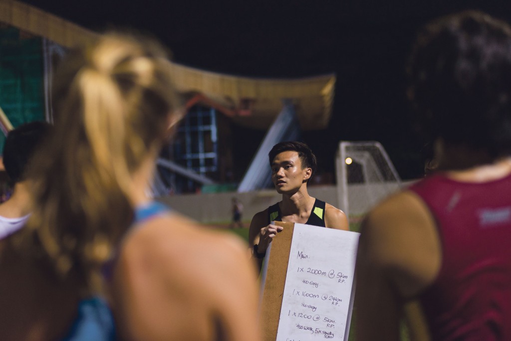 Team captain Ang Jun Xiang ensures that members are ready for competition. PHOTO: ZHENG JUNCEN 