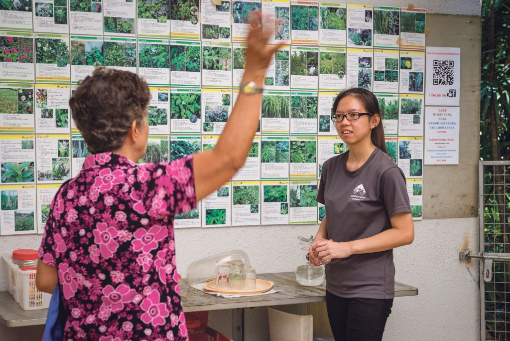 THE INTERACTION: Passers-by tend to get curious about the medicinal purpose of the herbs and Stephany is always eager to solve their queries. PHOTO: ZHENG JUNCEN