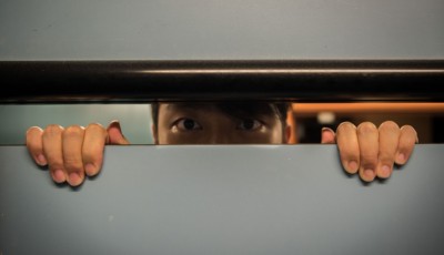 This is the second time this year that an alleged peeping Tom in Hall of Residence 16 was reported to police. In both cases, the suspect was caught taking photos or videos of other male students while they were showering. PHOTO ILLUSTRATION: ZHENG JUNCEN