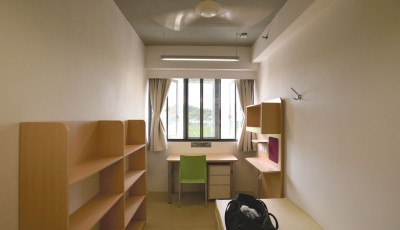 Contemporary Functional Rooms: Crescent and Pioneer halls house 860 single rooms and 195 double rooms, as well as 30 apartments for staff and Hall Fellows. PHOTOS: CLIFFORD LEE AND TAN XIU QI