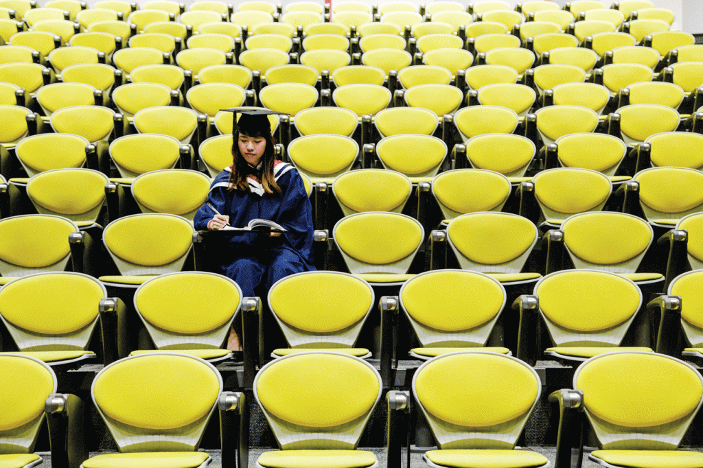 “The HSS auditorium is well-lit and would give a nice sense of depth in photos.” Joel Koh, 24